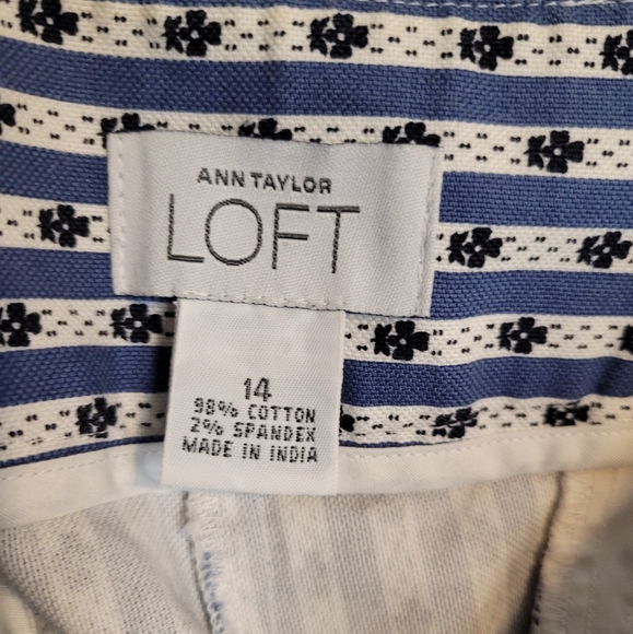 Ann Taylor LOFT Capri striped blue & white pants with splits at ankles Sz 14 - Picture 2 of 9